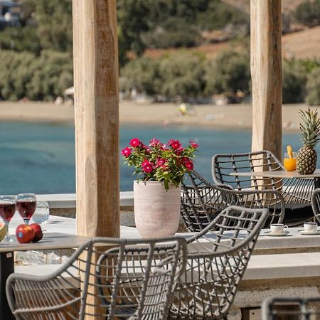 Porto Dema Luxury Suites Schoinoussa Exteriör bild