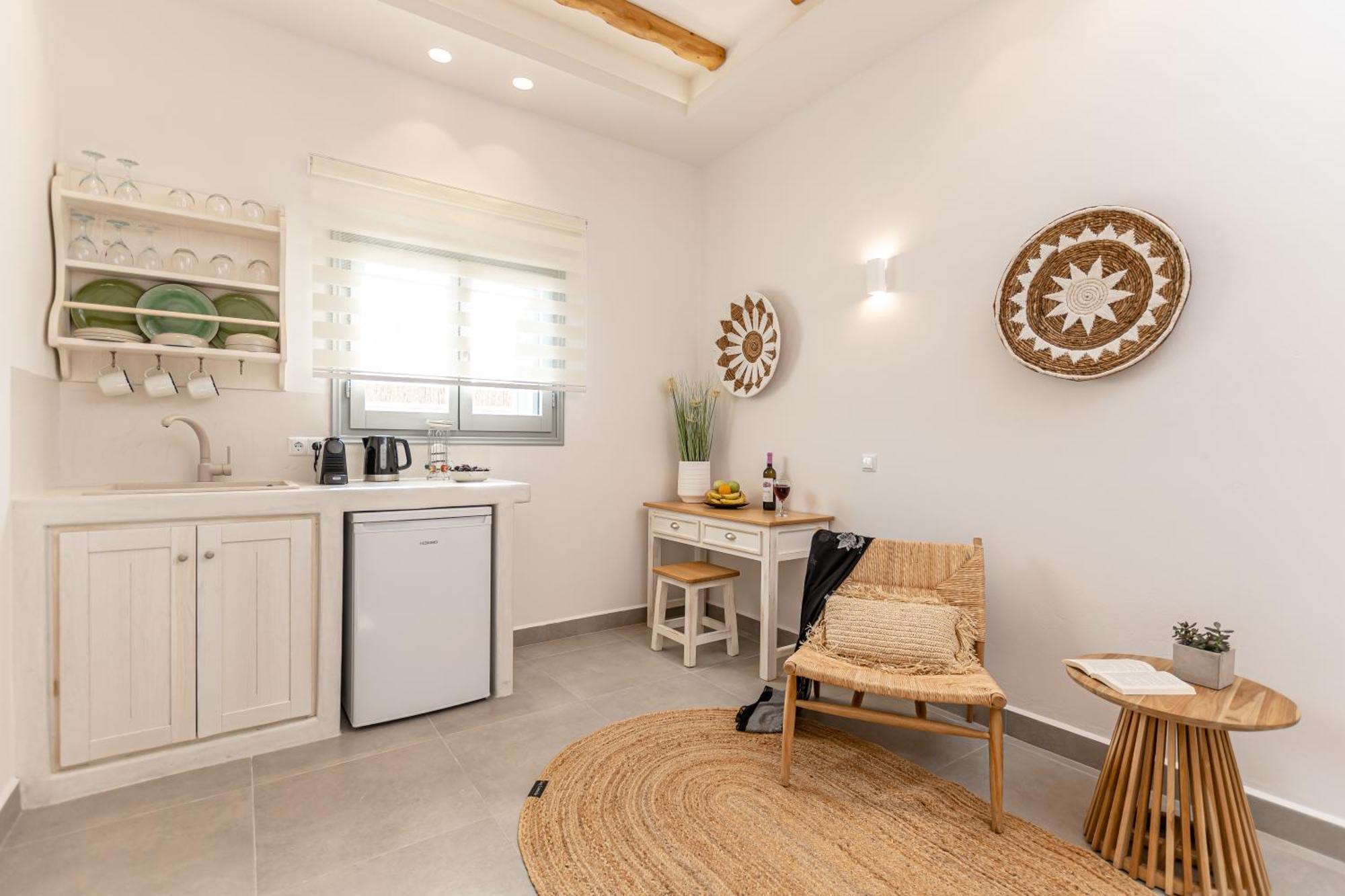 Porto Dema Luxury Suites Schoinoussa Exteriör bild