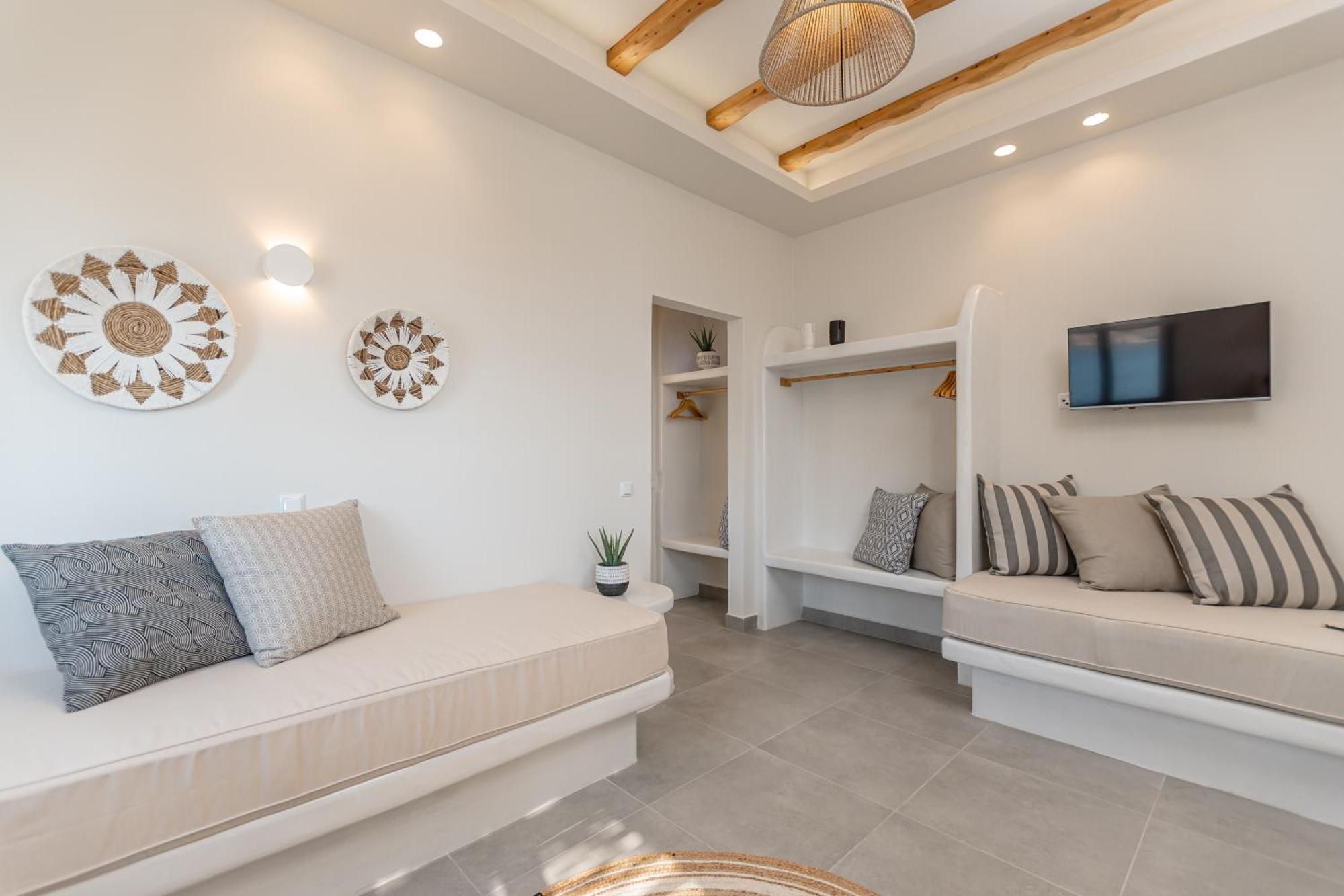 Porto Dema Luxury Suites Schoinoussa Exteriör bild
